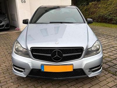 Gebraucht Mercedes C220 AMG 170 PS (125 kW) 2012 Blau Limousine