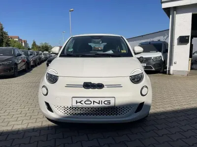 Second-hand Fiat 500e 86 kW (118 CP) 2023 Alb Hatchback