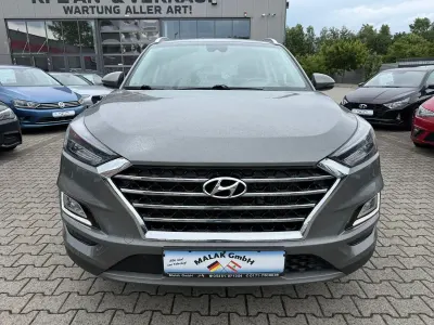 Gebraucht Hyundai Tucson 136 PS (100 kW) 2020 Grau SUV