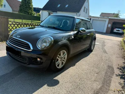 Gebraucht Mini ONE 75 PS (55 kW) 2011 Schwarz Kleinwagen