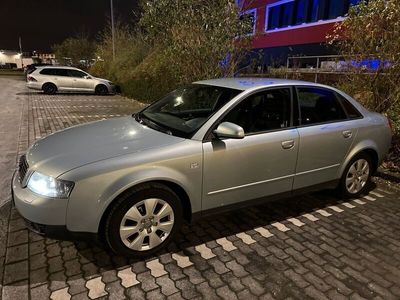 gebraucht Audi A4 B6 1.6 - 8-fach-bereift wenig km