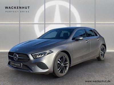 Grau Gebraucht 2024 Mercedes A180 Advanced Limousine | 26.900 € (Guter Preis)