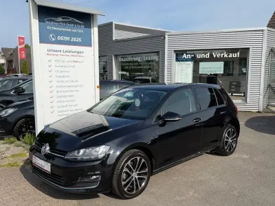 Gebraucht VW Golf VII LOUNGE 125 PS (91 kW) 2015 Schwarz Limousine
