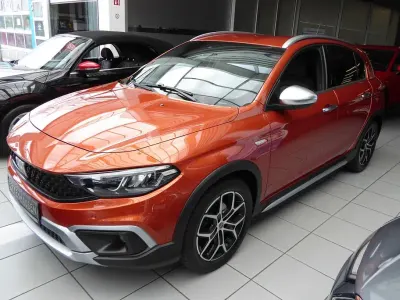 Gebraucht Fiat Tipo Cross 101 PS (74 kW) 2021 Orange Limousine