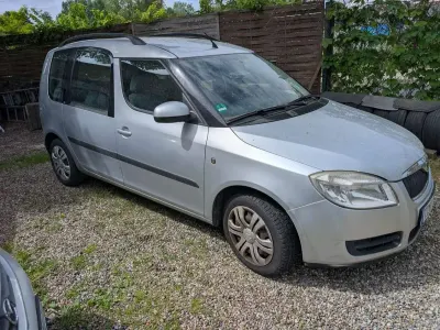 Gebraucht Skoda Roomster Plus Edition 105 PS (77 kW) 2009 Grau Van / Kleinbus