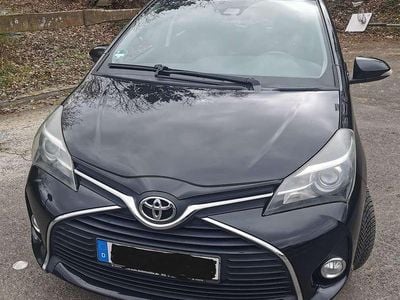 Second-hand Toyota Yaris Edition-S 69 CP (50 kW) 2016 Negru Hatchback
