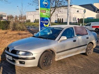 Silber Gebraucht 2001 Mitsubishi Carisma Limousine | 1.150 € (Fairer Preis)