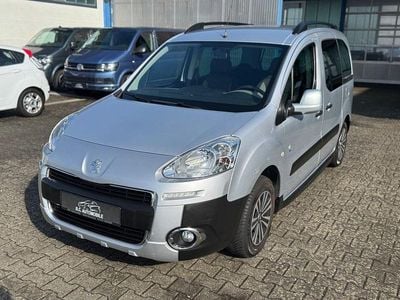 Gebraucht Peugeot TePee Outdoor 120 PS (88 kW) 2015 Grau Van / Kleinbus