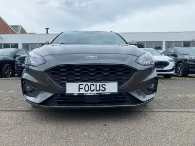 Gebraucht Ford Focus ST-Line 155 PS (114 kW) 2021 Grau Limousine