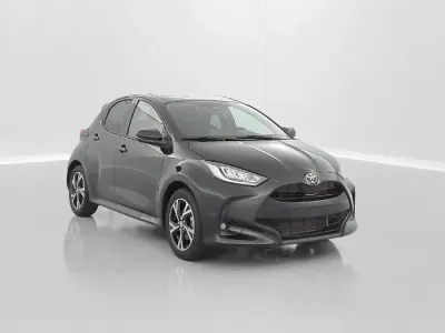 Neu Toyota Yaris Hybrid Design 92 PS (67 kW) 2025 Noir intense metallise Kleinwagen
