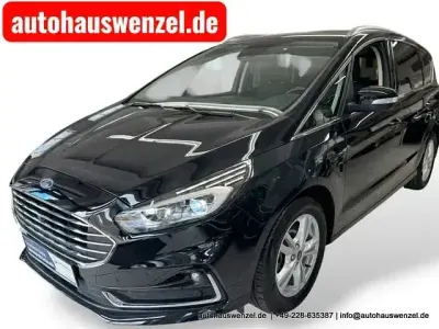 Gebraucht Ford S-MAX Titanium 150 PS (110 kW) 2021 Schwarz Van / Kleinbus