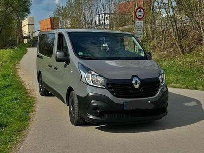 Second-hand Renault Trafic Authentique 125 CP (91 kW) 2016 Gri Monovolum