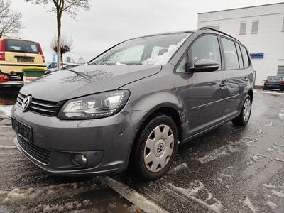 Grau Gebraucht 2014 VW Touran Comfortline Van / Kleinbus | 5.990 € (Fairer Preis)