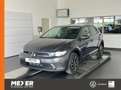 Neu VW Polo Life 95 PS (69 kW) 2026 Grau Kleinwagen