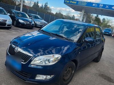 Second-hand Skoda Fabia 75 CP (55 kW) 2013 Albastru Berlinǎ