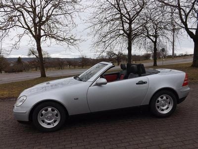 Usata Mercedes SLK200 136 CV (100 kW) 1998 Argento Cabrio