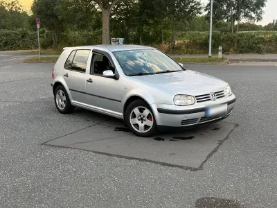 Gebraucht VW Golf IV 101 PS (74 kW) 2000 Silber Limousine