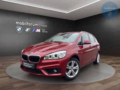 Gebraucht BMW 225 Active Tourer Advantage 231 PS (169 kW) 2017 Rot Van / Kleinbus