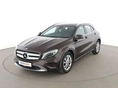Gebraucht Mercedes GLA180 Urban 122 PS (89 kW) 2016 Braun SUV