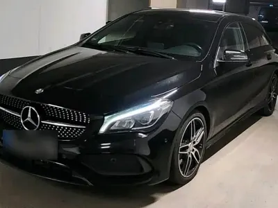 Gebraucht Mercedes CLA220 Shooting Brake AMG line 177 PS (130 kW) 2017 Schwarz Kombi