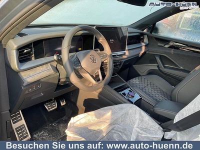 Neu VW Tayron R-line 204 PS (150 kW) 2026 Oyster silver metallic SUV
