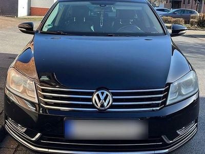 Gebraucht VW Passat Highline 140 PS (102 kW) 2013 Schwarz Kombi