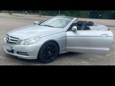 Gebraucht Mercedes E220 170 PS (125 kW) 2011 Grau Cabrio