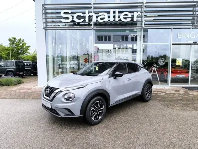 Neu Nissan Juke N-Connecta 114 PS (83 kW) 2026 Grau SUV