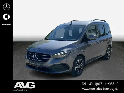 Gebraucht Mercedes T180 Progressive 116 PS (85 kW) 2023 Grau Van / Kleinbus