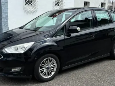 Käytetty Ford C-MAX
