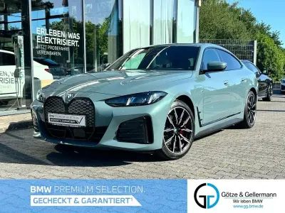 Gebraucht BMW i4 M Sport 294 kW (401 PS) 2025 Cape york grün Limousine