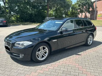 Gebraucht BMW 520 184 PS (135 kW) 2012 Schwarz Kombi