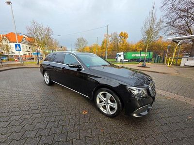 Gebraucht Mercedes E220 Avantgarde 194 PS (142 kW) 2017 Schwarz Kombi