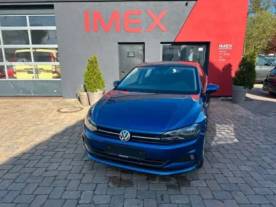 Usata VW Polo Comfortline 95 CV (69 kW) 2020 Blu Utilitaria