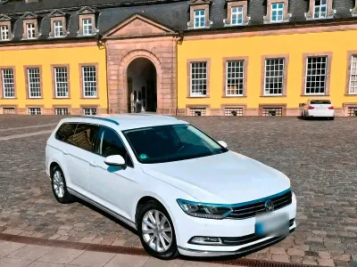 Gebraucht VW Passat Highline 150 PS (110 kW) 2019 Weiß Kombi