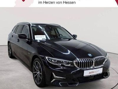 Gebraucht BMW 330e Luxury Line 184 PS (135 kW) 2022 Schwarz Kombi