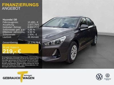 Gebraucht Hyundai i30 Select 101 PS (74 kW) 2017 Grau Limousine