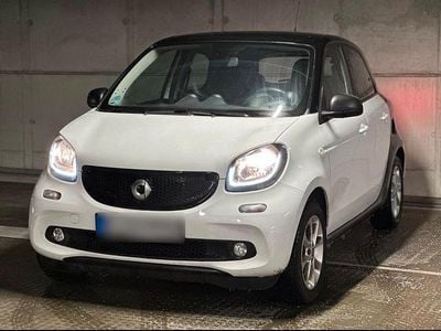 Gebraucht Smart ForFour 71 PS (52 kW) 2018 Weiß Kleinwagen