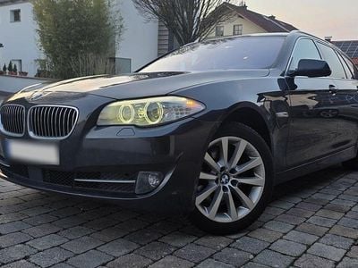 Gebraucht BMW 530 258 PS (189 kW) 2013 Grau Kombi