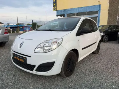 Gebraucht Renault Twingo Authentique 58 PS (42 kW) 2010 Gletscherweiss Kleinwagen