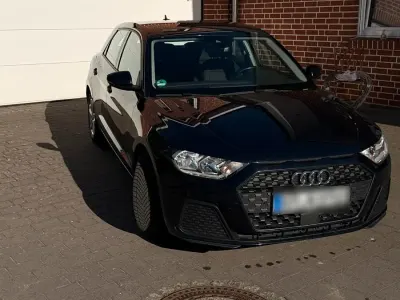 Usata Audi A1 116 CV (85 kW) 2019 Blu SUV