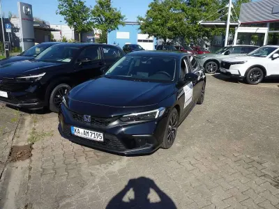 Gebraucht Honda Civic Elegance 143 PS (105 kW) 2025 Schwarz Limousine