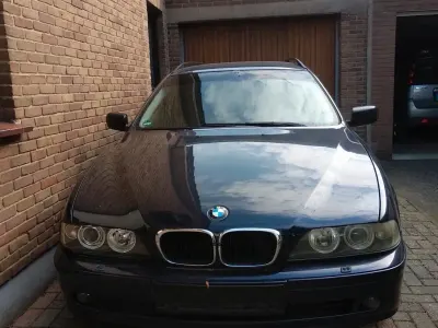Gebraucht BMW 520 170 PS (125 kW) 2002 Blau Kombi