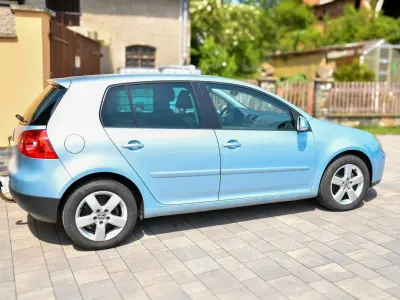 Gebraucht VW Golf V United 122 PS (89 kW) 2008 Blau Kleinwagen