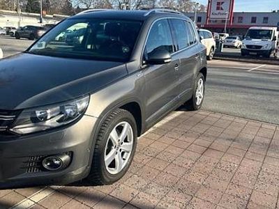 Gebraucht VW Tiguan 160 PS (117 kW) 2014 Grau SUV