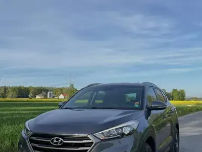 Używany Hyundai Tucson Trend 132 KM (97 kW) 2016 Szary SUV
