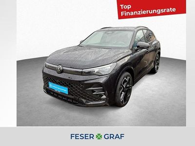 Gebraucht VW Tiguan R-line 150 PS (110 kW) 2025 Deep black perleffekt SUV