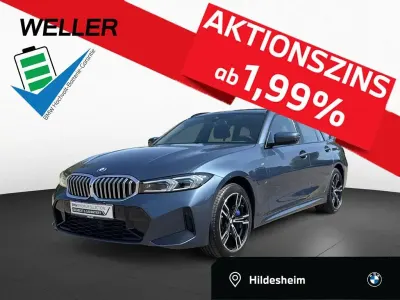 Gebraucht BMW 330e M Sport 292 PS (214 kW) 2025 Arctic race blue (blau) Kombi