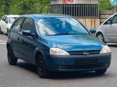 Second-hand Opel Corsa 75 CP (55 kW) 2001 Verde Hatchback