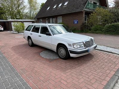 Usata Mercedes 300 147 CV (108 kW) 1990 Bianco Station wagon